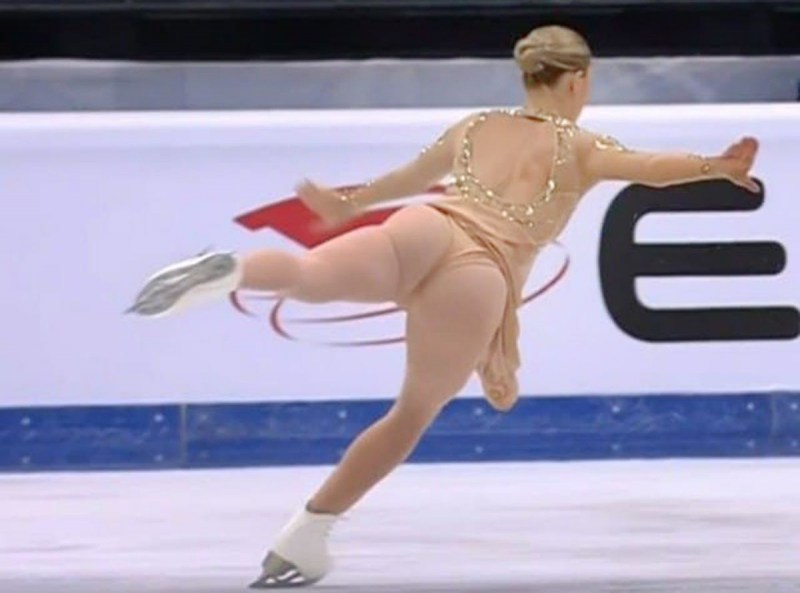 Julia Lipnitskaya ass