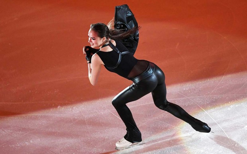 Nastya Skoptsova skater