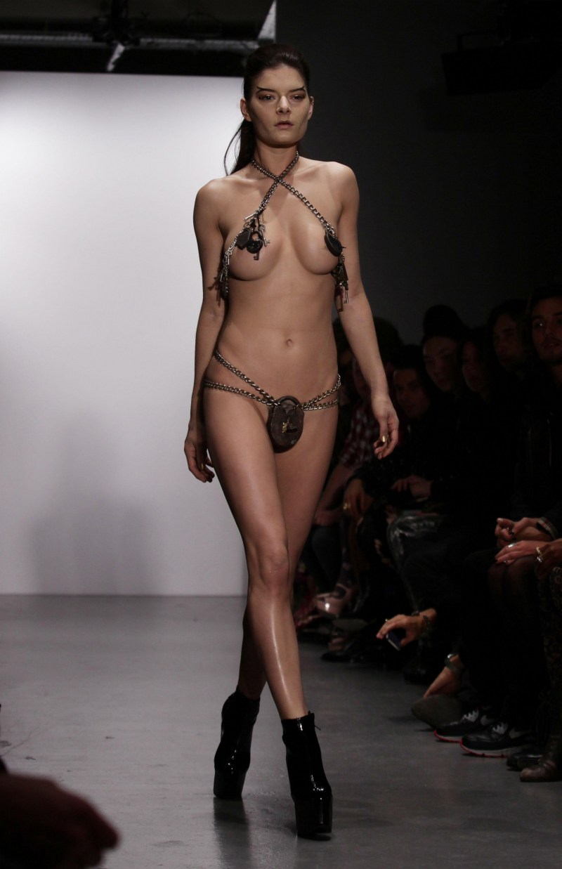 Girls undress on the catwalk