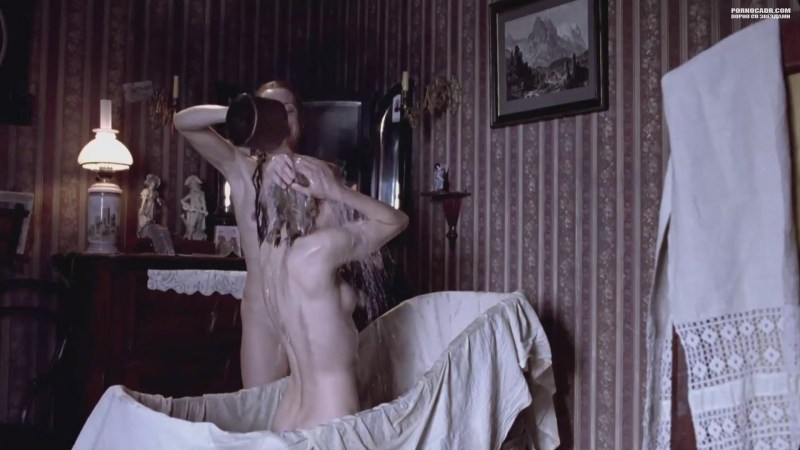 Ingeborg Dapkunaite Naked in the film