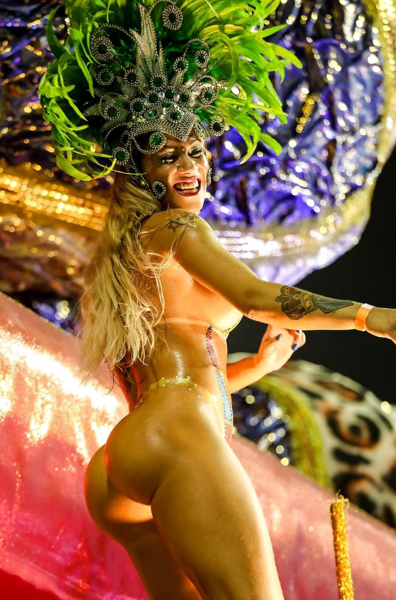 Andrea Martins Brazili Carnival
