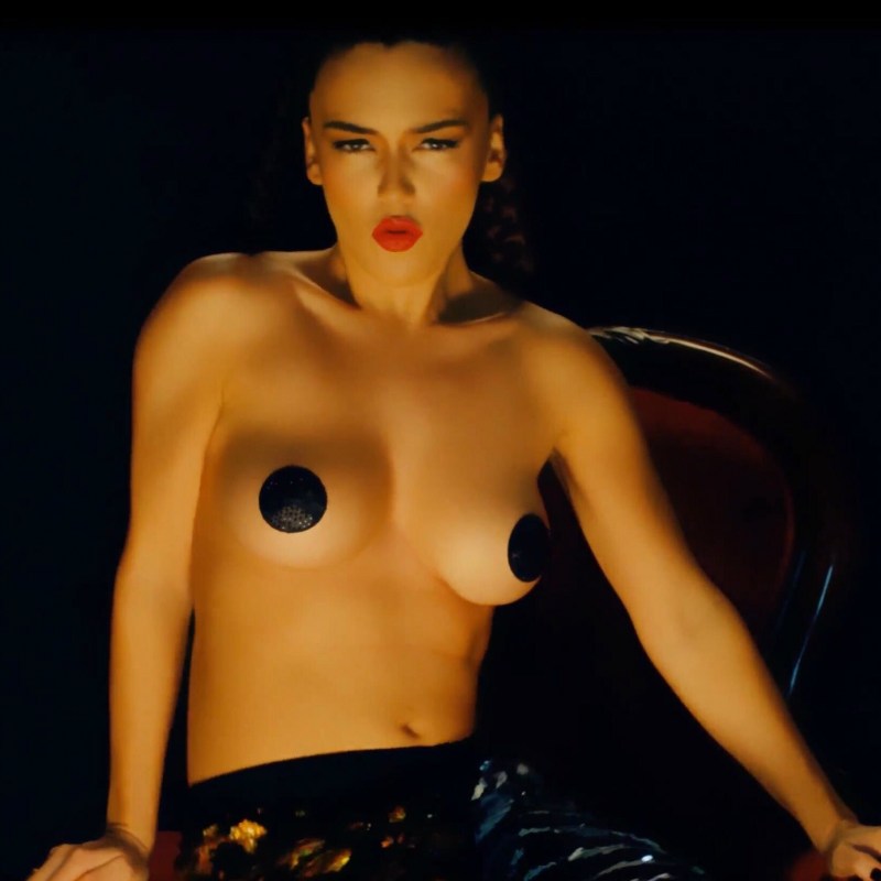 Singer Olga Seryabkina naked