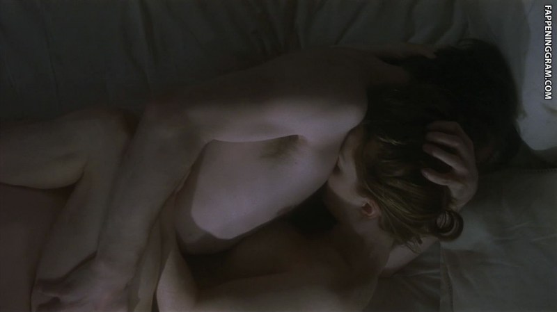 Julianna Moore Lesbian scene