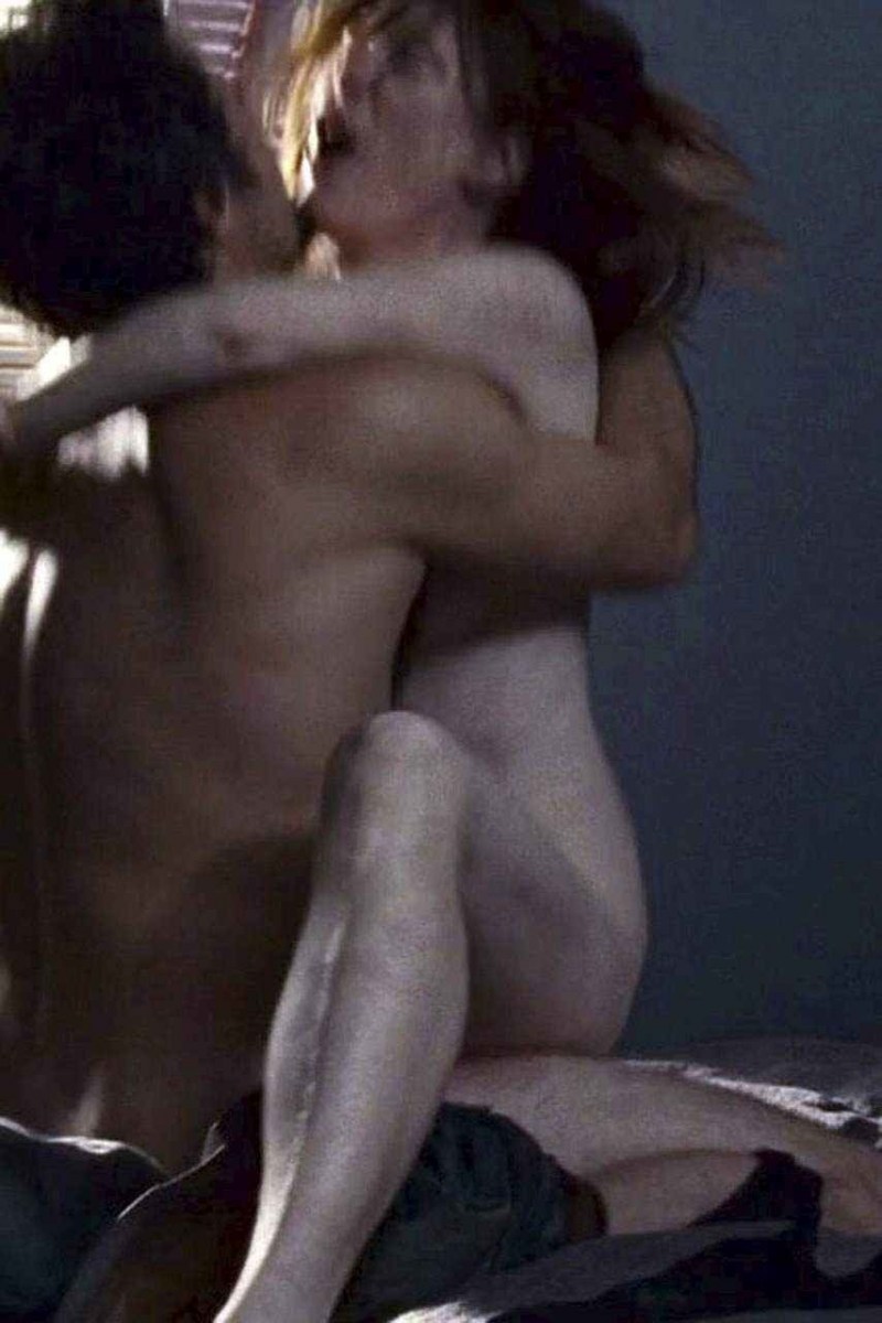 Julianne Moore Sex Scenes
