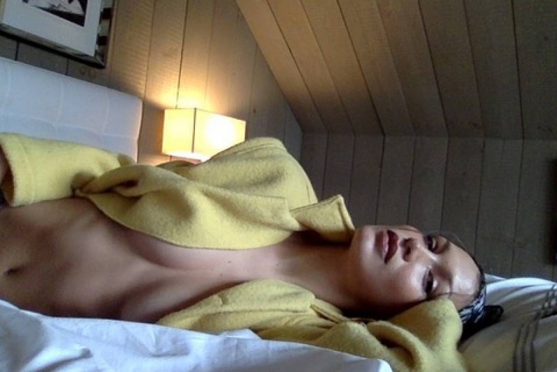 Lesbian Behind the Scene Nude Naked Photoshoot