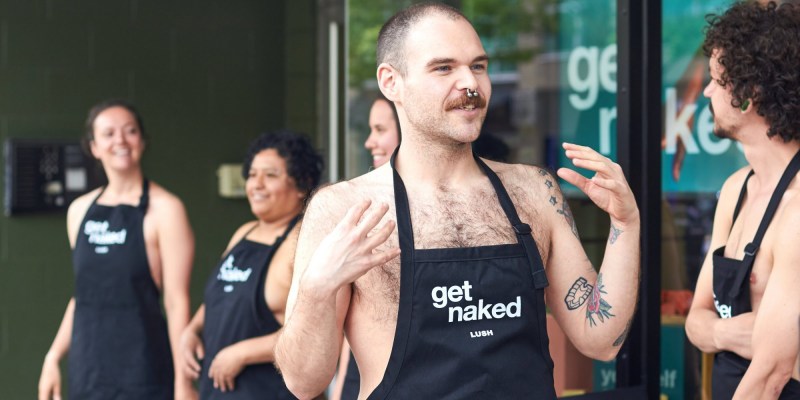 Wife invited her friend for fuck