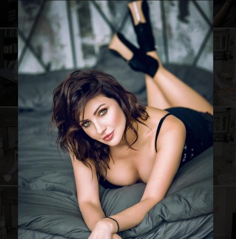 Anastasia Makeeva Toples