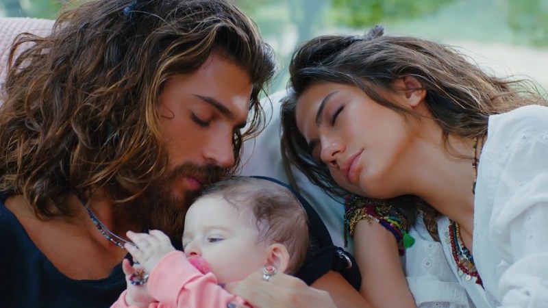 Actress Olga Medynich Naked