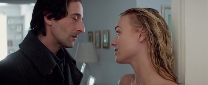 Ivonn Strachovski Paparazzi