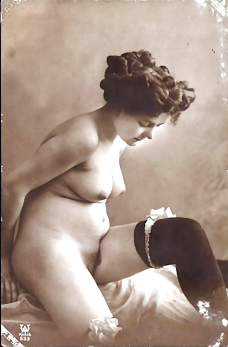 Naked women in an anal hat