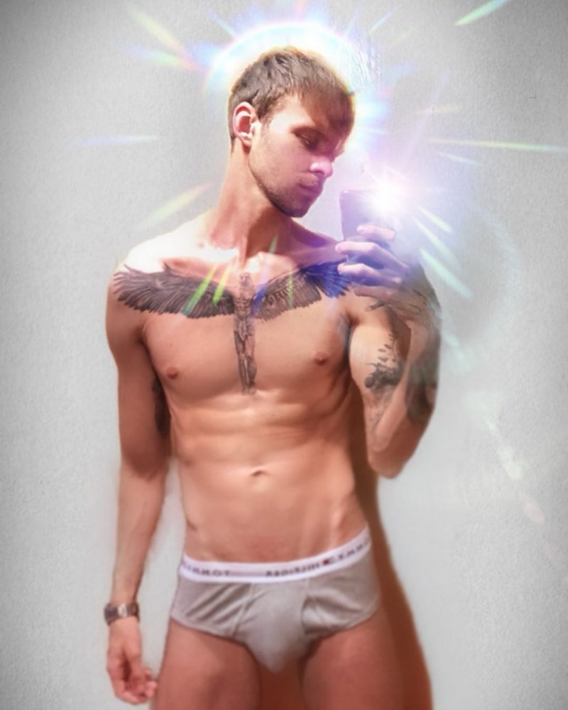 Max Barsky 2020 torso