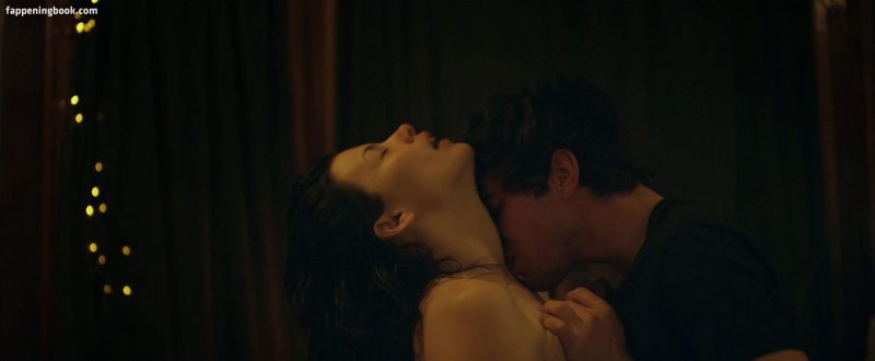 Hayley Marie Coppin in stockings naked