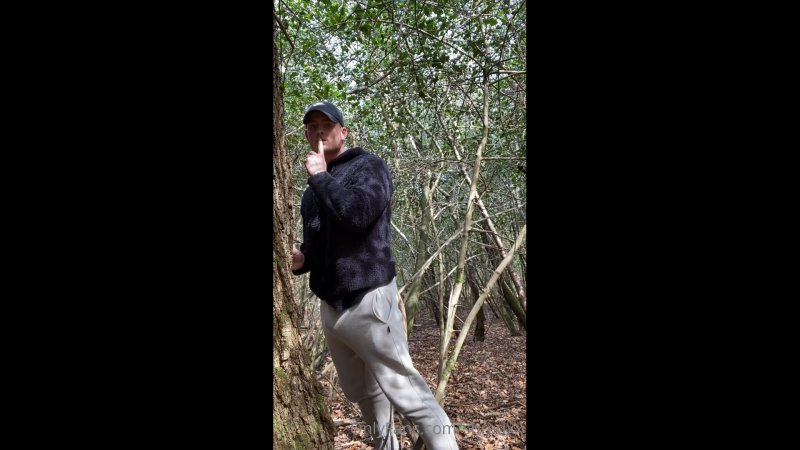 Lasks under the blanket