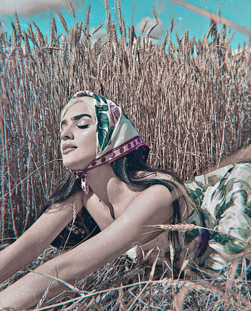 Dina Saeva Plum 2021