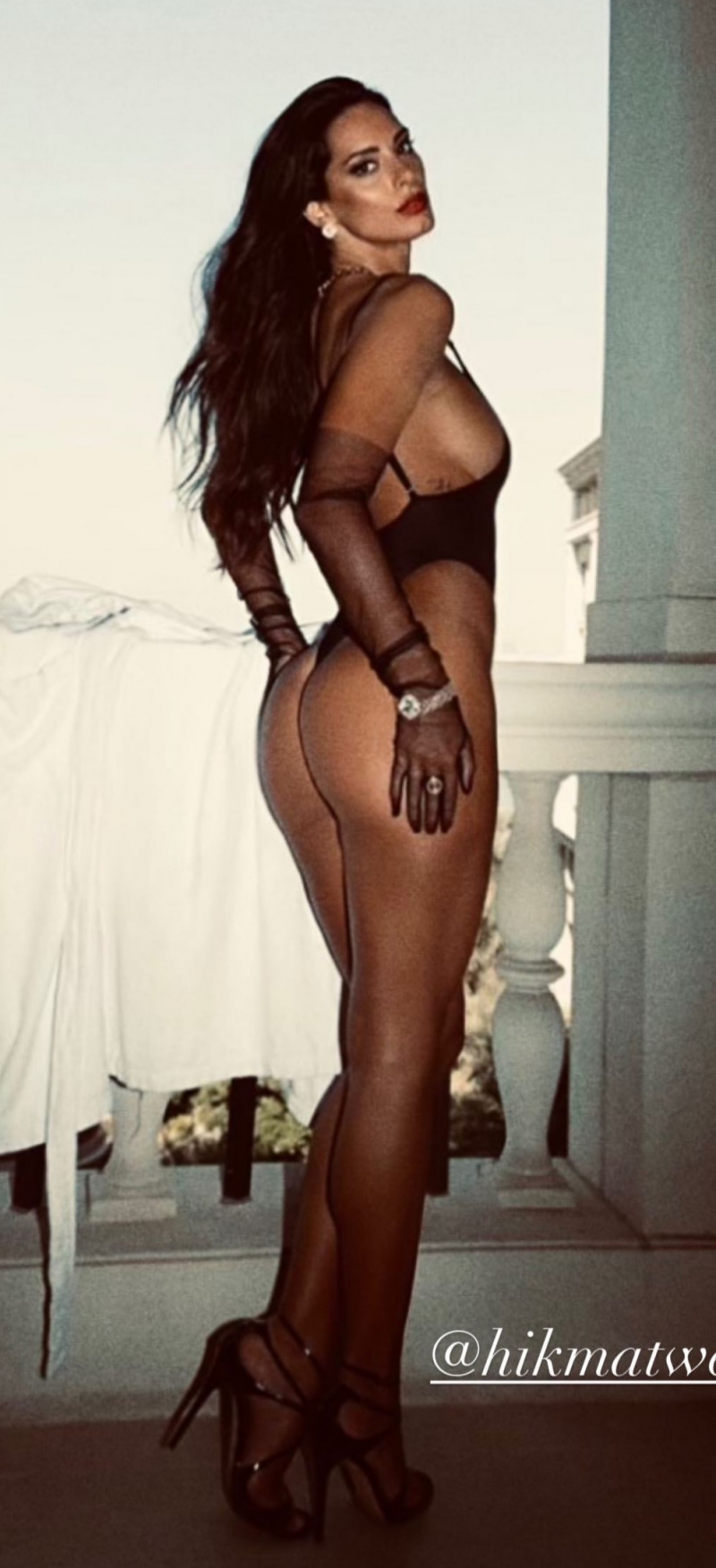 Rafaella Moduno Naked