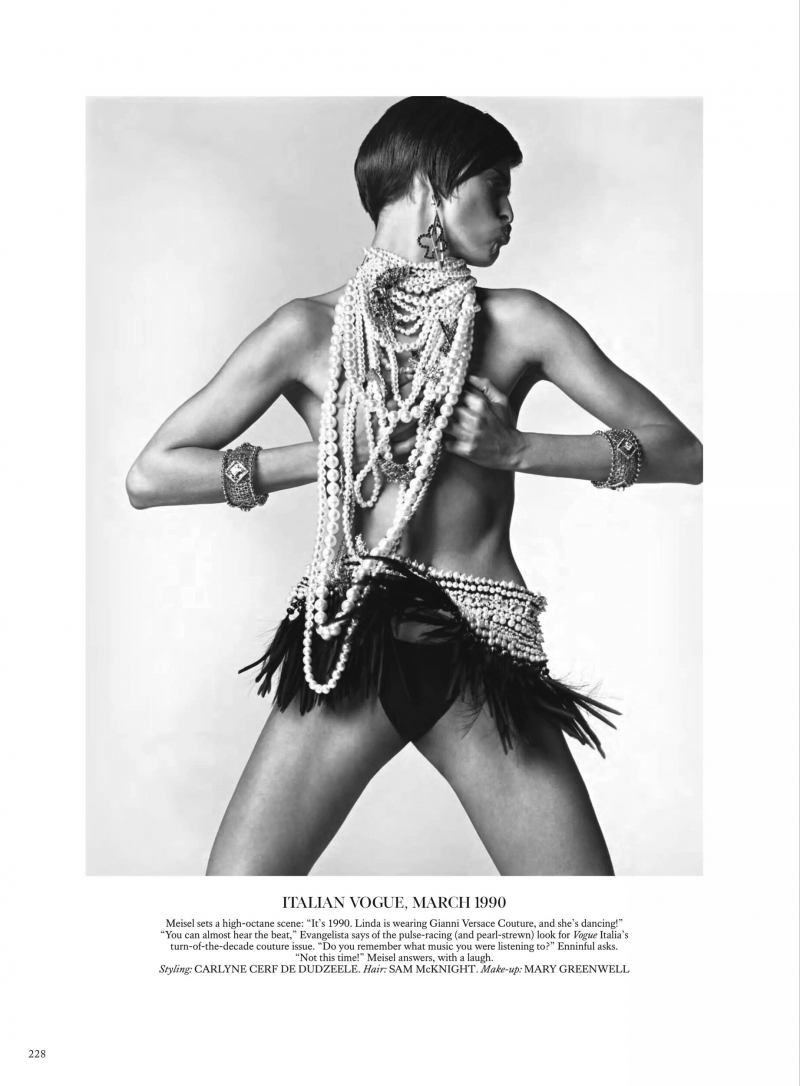 Linda of the evangelist is naked