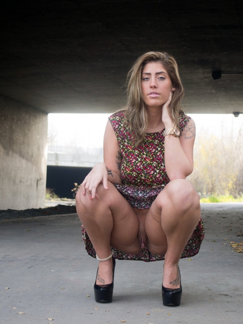 I sat down in a dress without panties