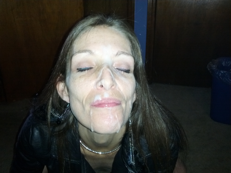 Wife Cum Facial with eyes closed